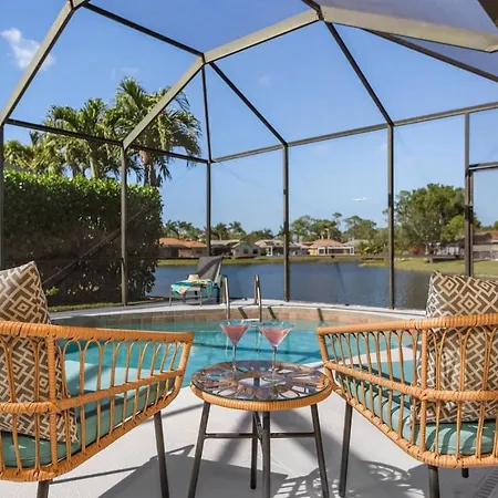 Lakeview Villa Lovely Pool Home In Gated Community